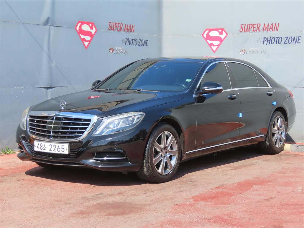 Mercedes Benz S Class 2015 — Zona Franca Iquique