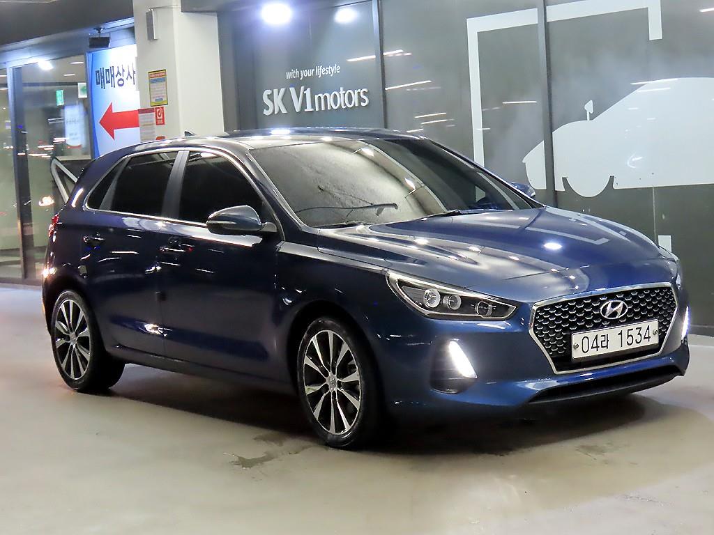 HYUNDAI i30