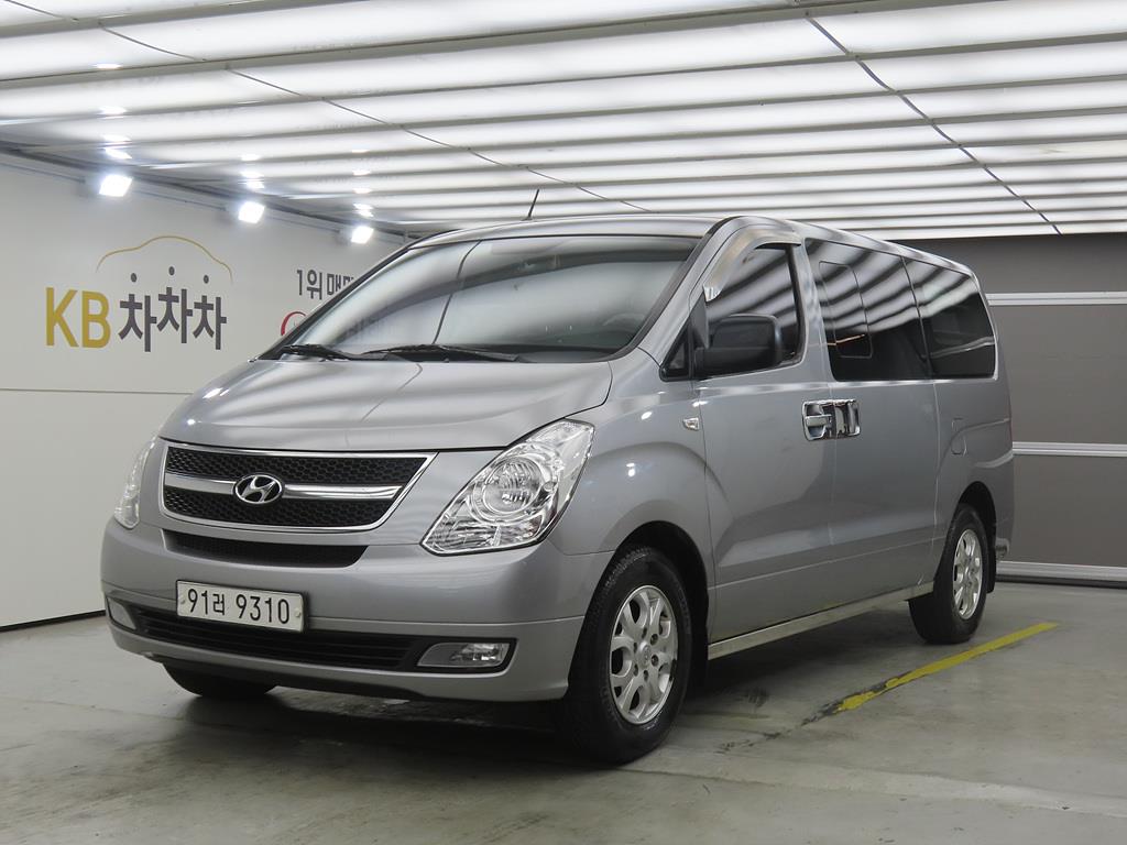 HYUNDAI Starex 2015
