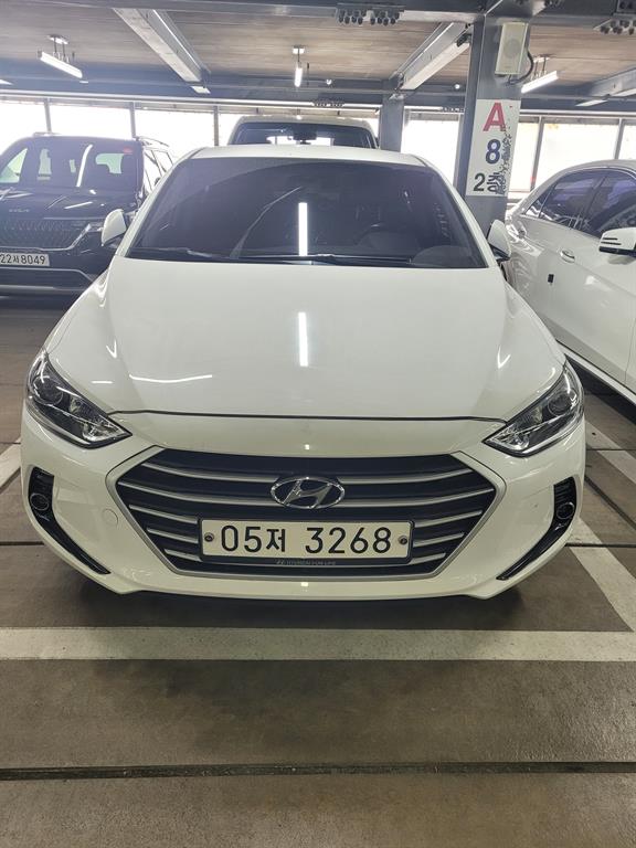 HYUNDAI Avante