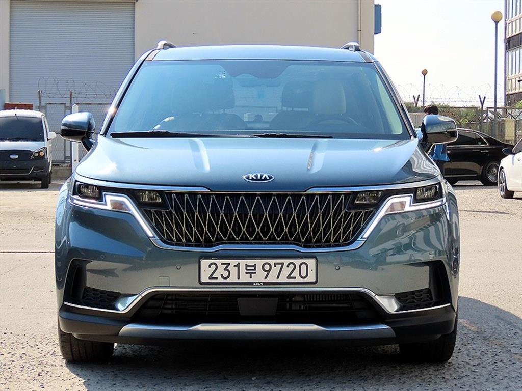 KIA Carnival 2021 — Zona Franca Iquique