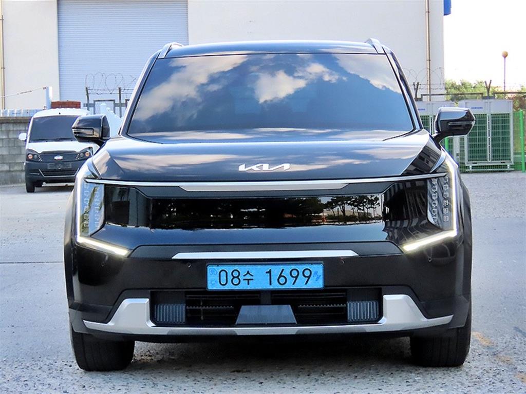 KIA EV9