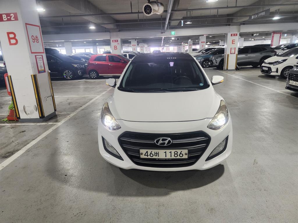 HYUNDAI i30