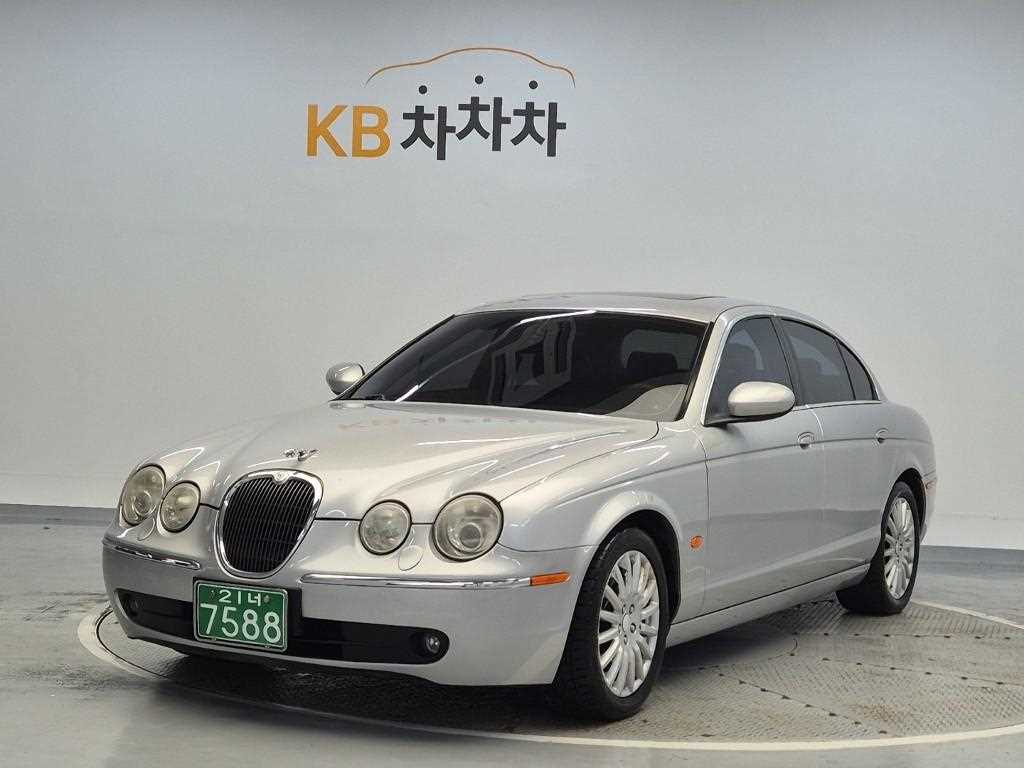 Jaguar S-TYPE