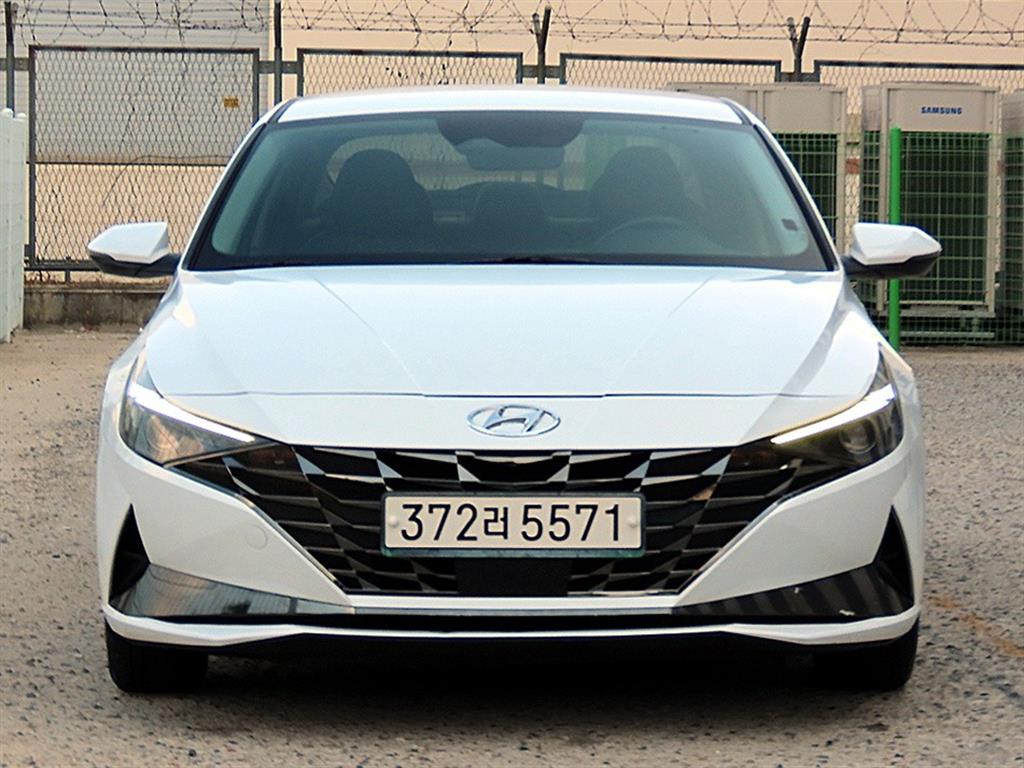 HYUNDAI Avante 2021 — Zona Franca Iquique
