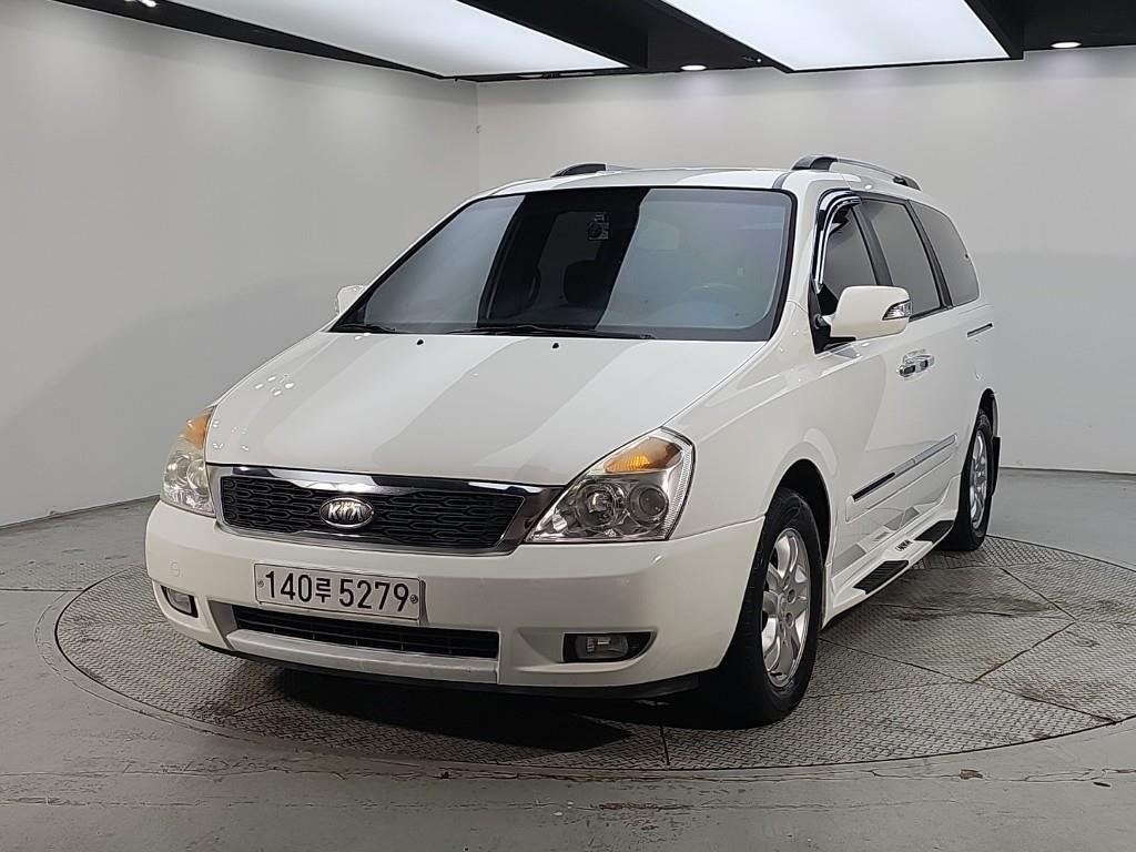KIA Carnival 2011