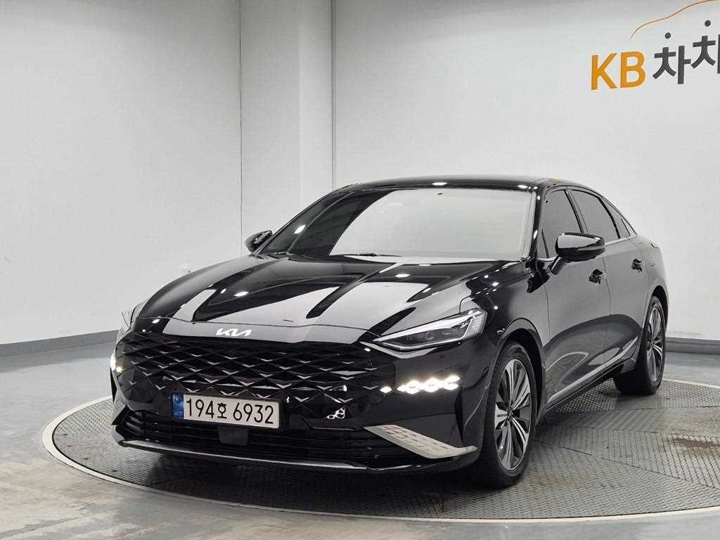 KIA K8 2023 — Zona Franca Iquique