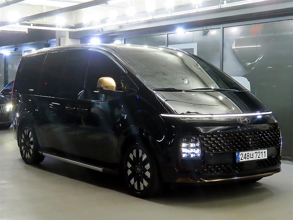 HYUNDAI Staria 2025 — Zona Franca Iquique