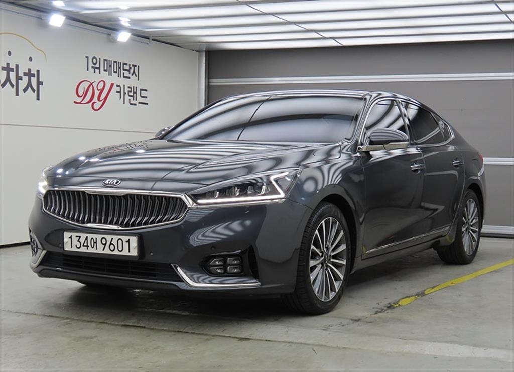 KIA K7