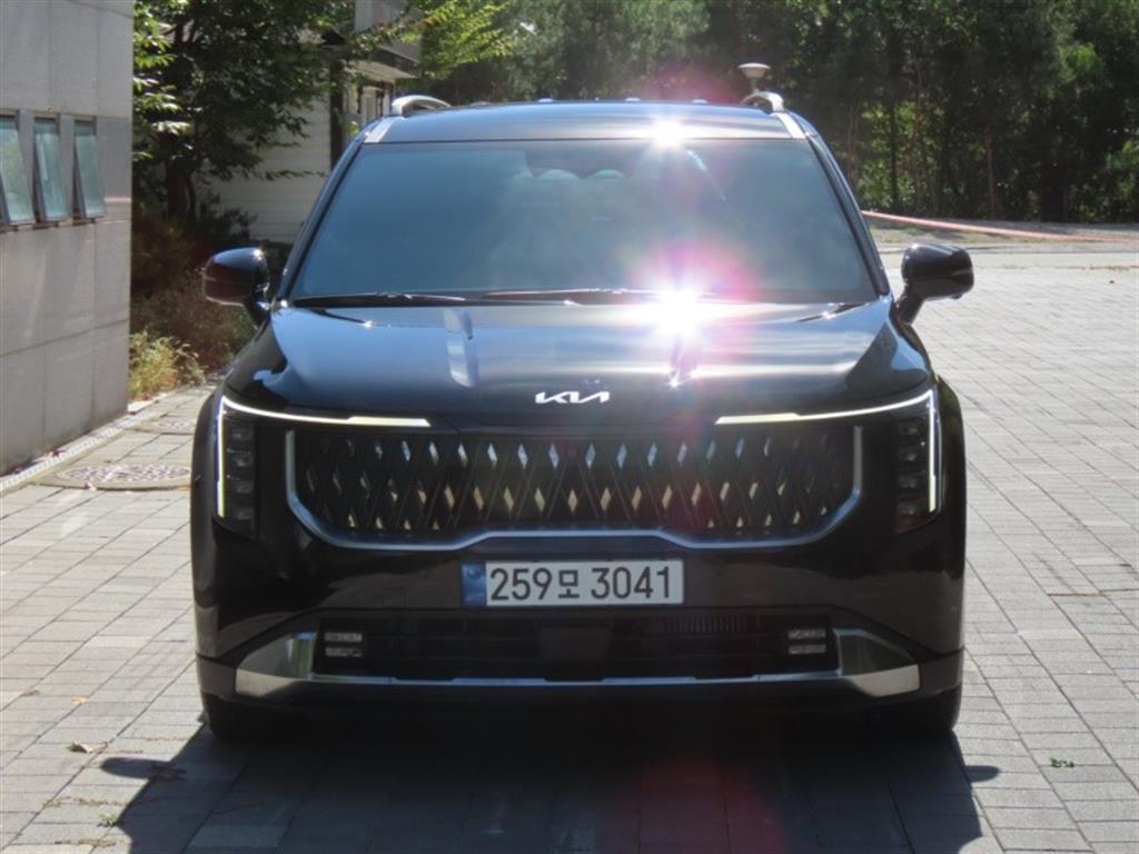KIA Carnival 2025 — Zona Franca Iquique