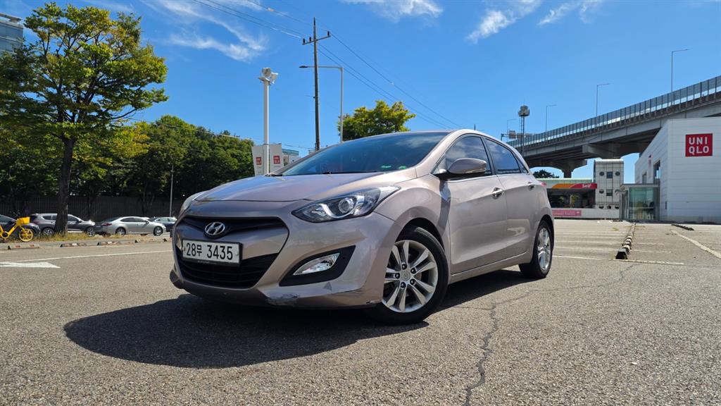 HYUNDAI i30 2012 — Zona Franca Iquique