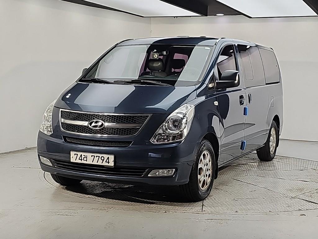 HYUNDAI Starex 2012