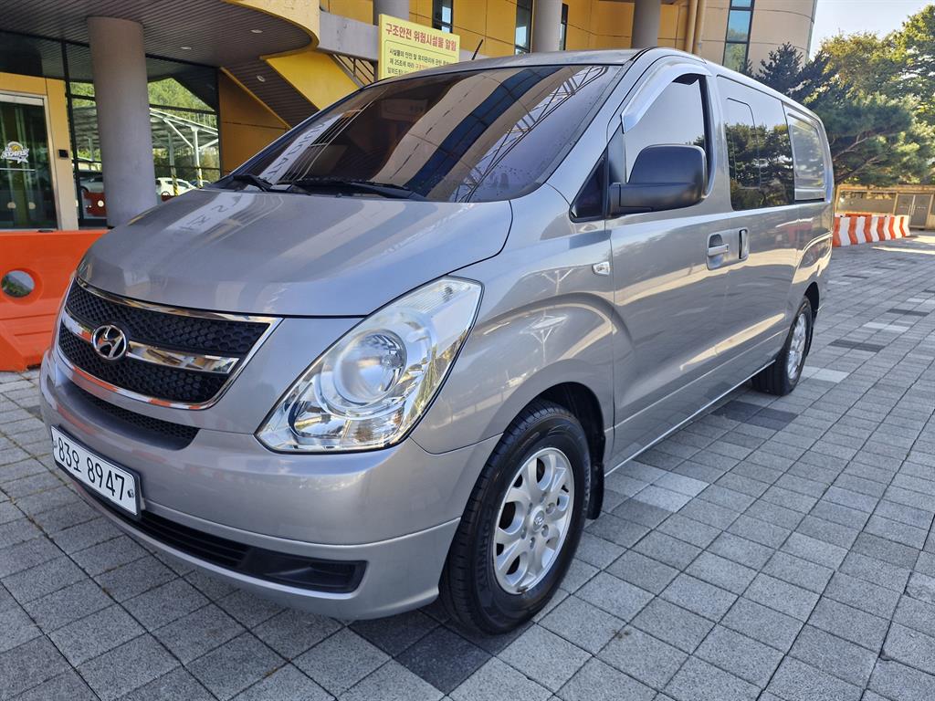HYUNDAI Starex 2015 — Zona Franca Iquique