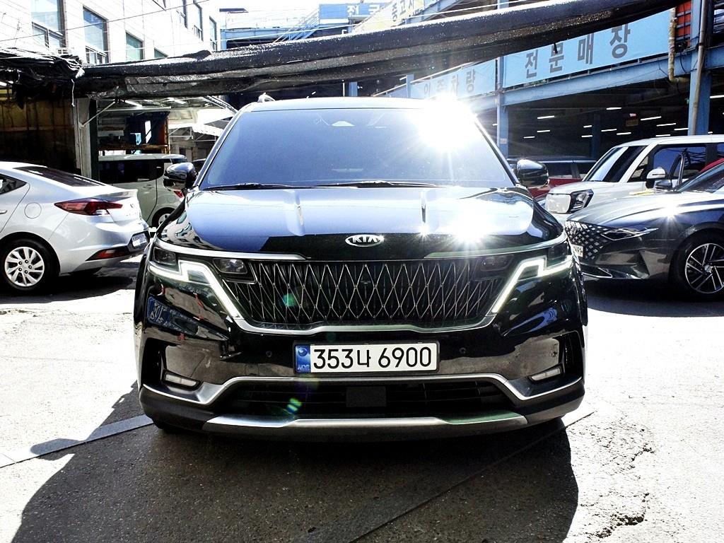 KIA Carnival 2021