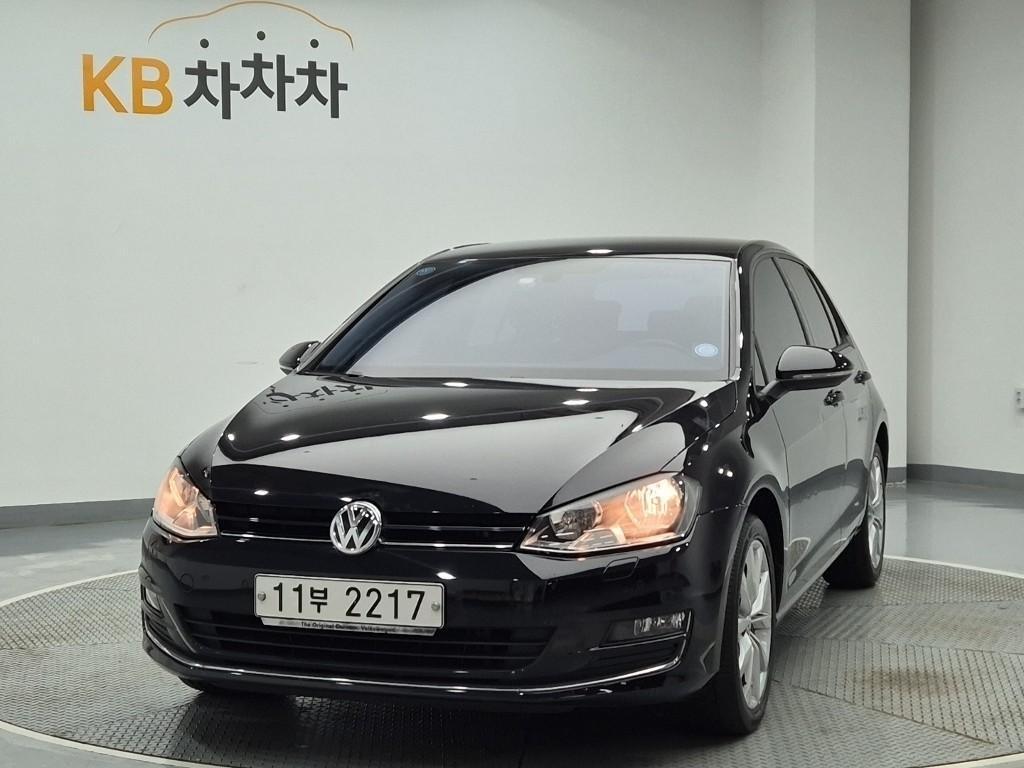 Volkswagen Golf 2015 — Zona Franca Iquique