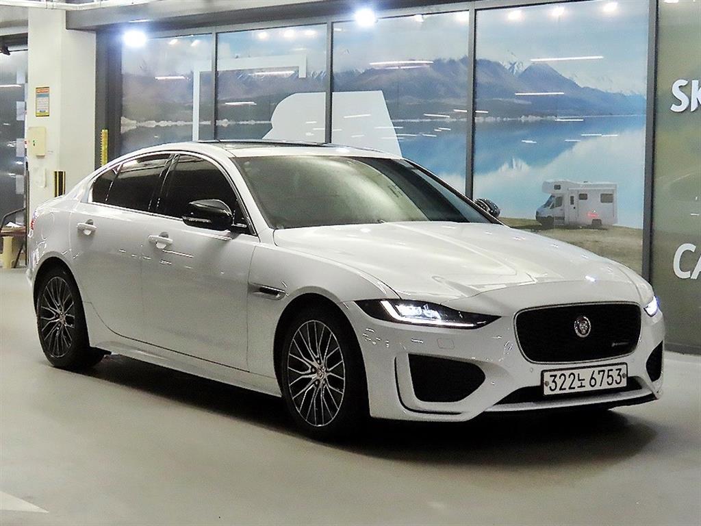 Jaguar XE 2020 — Zona Franca Iquique