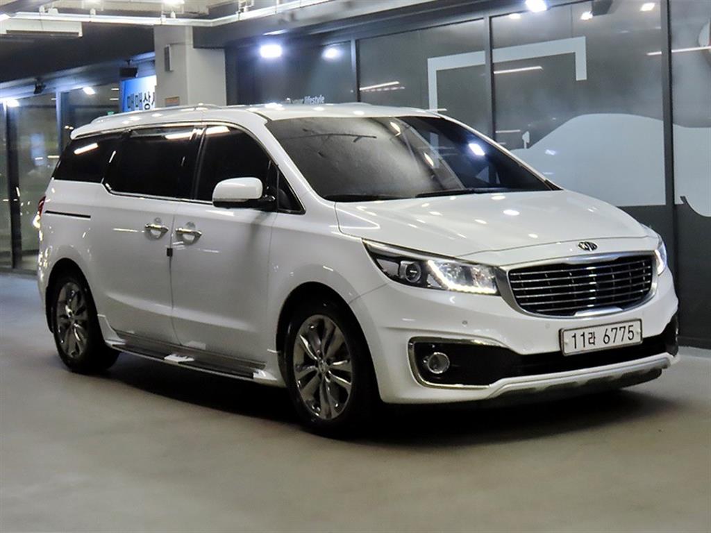 KIA Carnival 2018 — Zona Franca Iquique