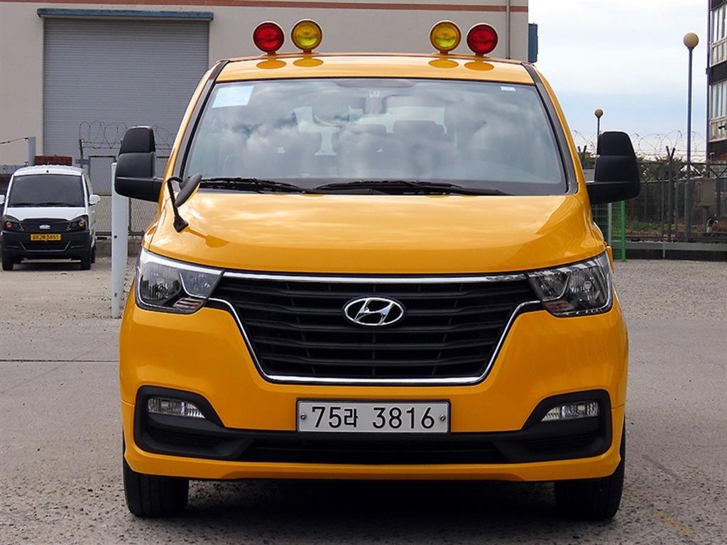 HYUNDAI Starex 2019 — Zona Franca Iquique