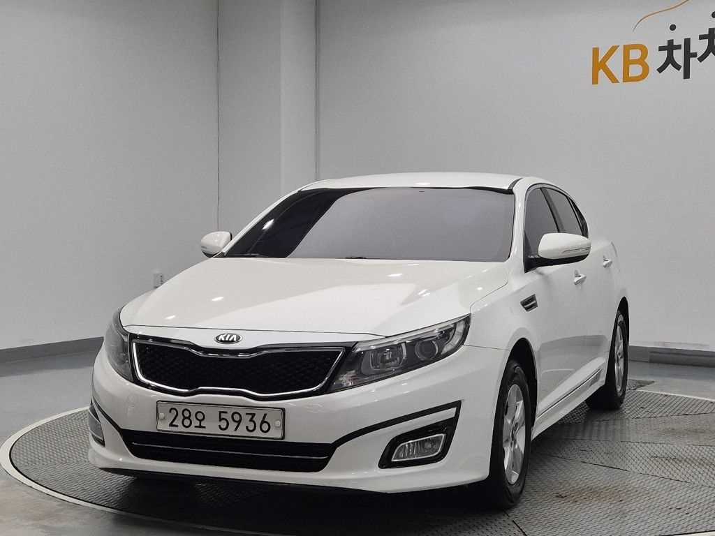 KIA K5 2015 — Zona Franca Iquique