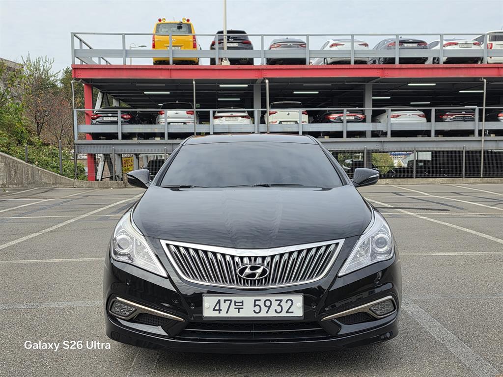 HYUNDAI Grandeur 2015 — Zona Franca Iquique