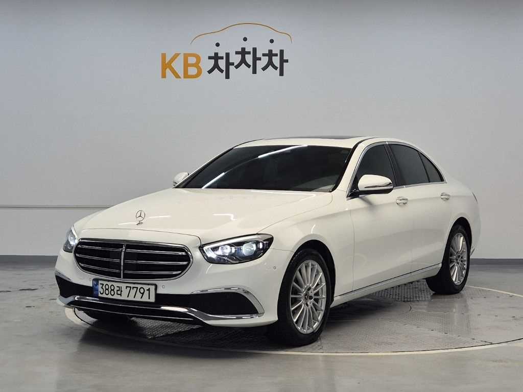 Mercedes Benz E class 2021 — Zona Franca Iquique