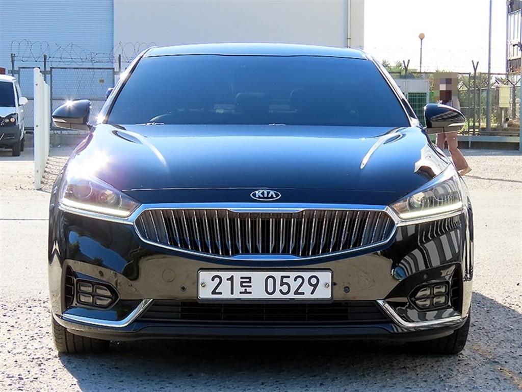 KIA K7 2016 — Zona Franca Iquique