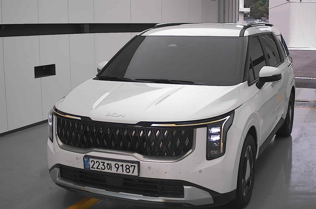 KIA Carnival 2024 — Zona Franca Iquique