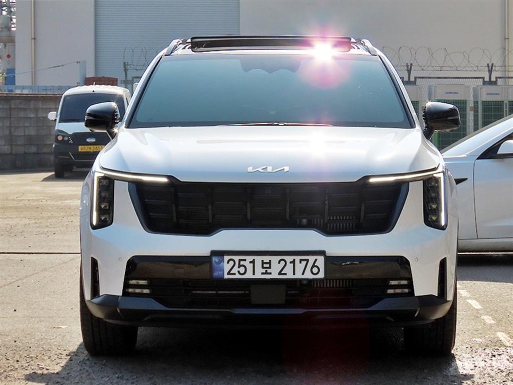 KIA Sorento 2025 — Zona Franca Iquique